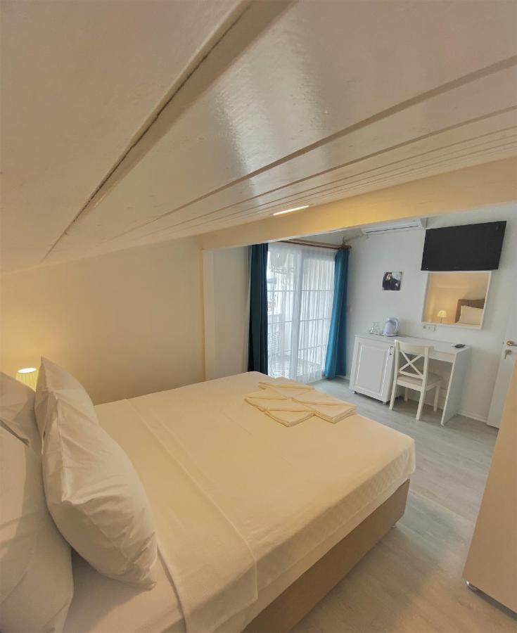 Cunda Kordon Otel Айвалык Экстерьер фото